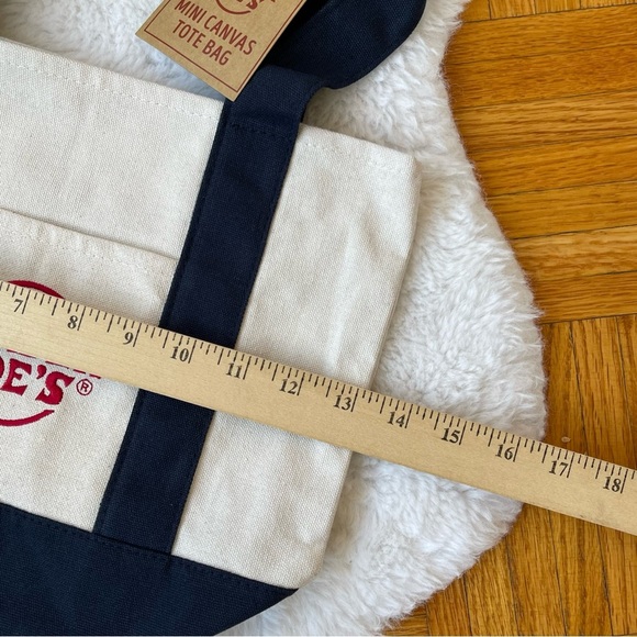 TRADER JOES “RARE” mini tote bag limited edition - Picture 3 of 5